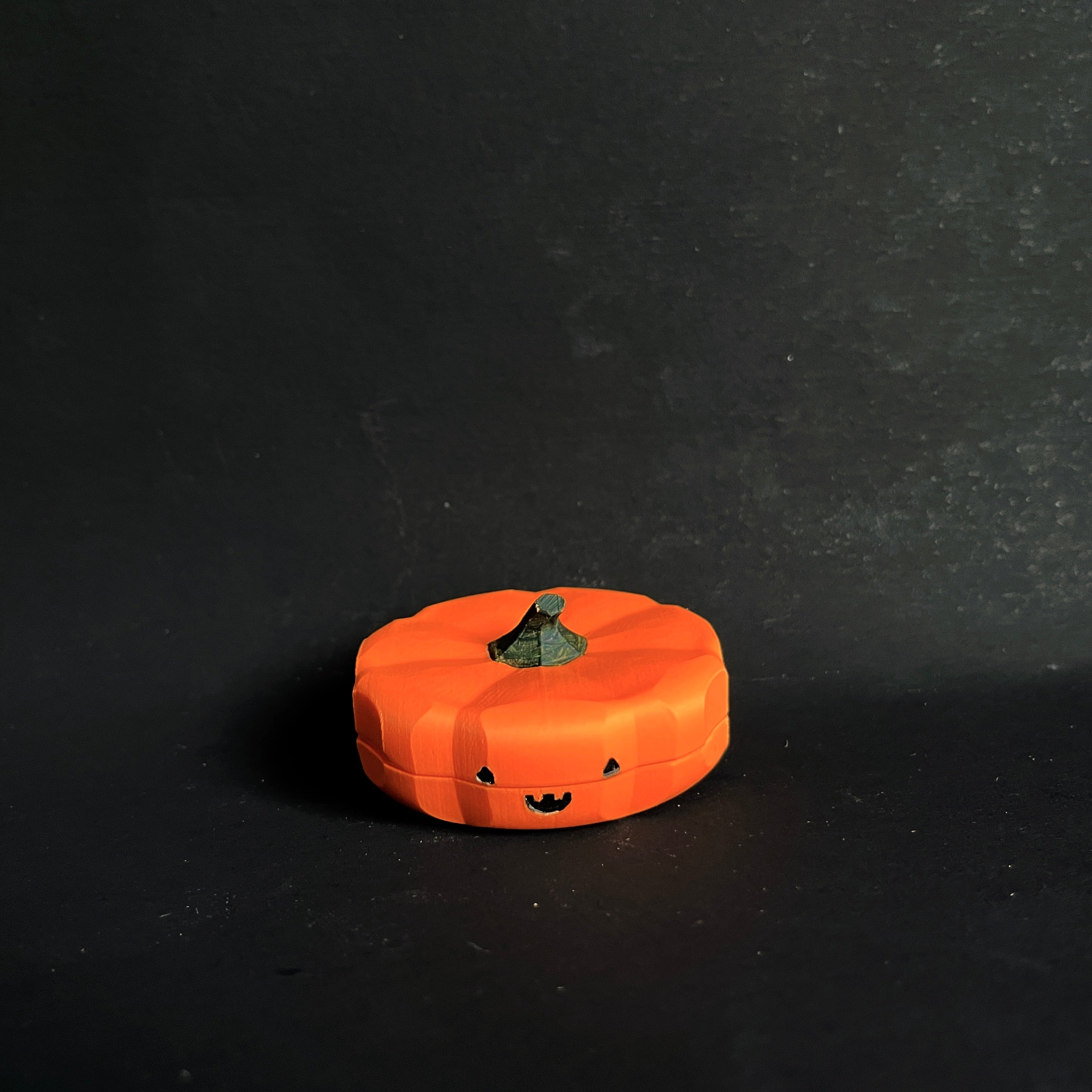 🎃Halloween Limited-Time Sale 50% OFF🔥Pumpkin Pebble Automatic cable winder