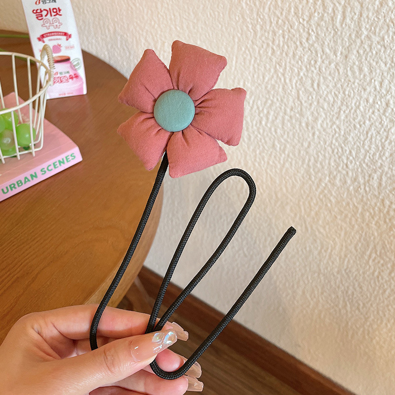 (🎄Christmas Promotion--48%OFF)Flower Easy Bun Maker(Buy 4 get Free shipping)