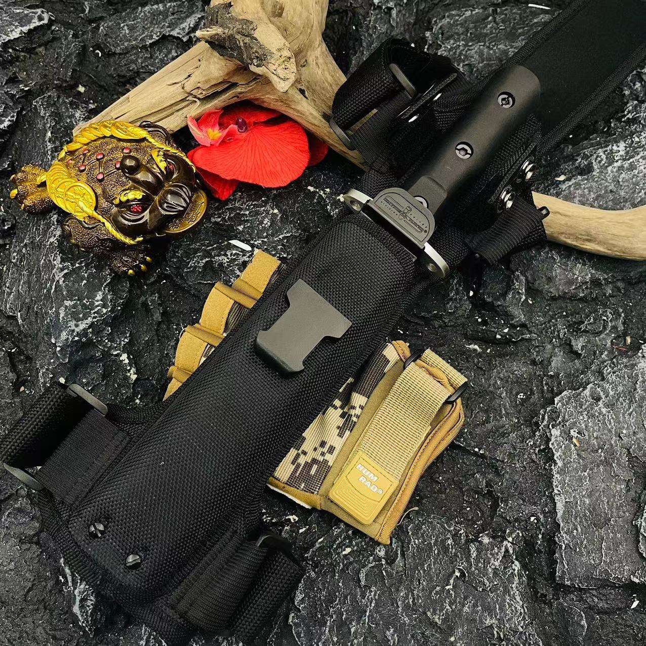 Multifunctional outdoor self-defense knife (with Bandage)