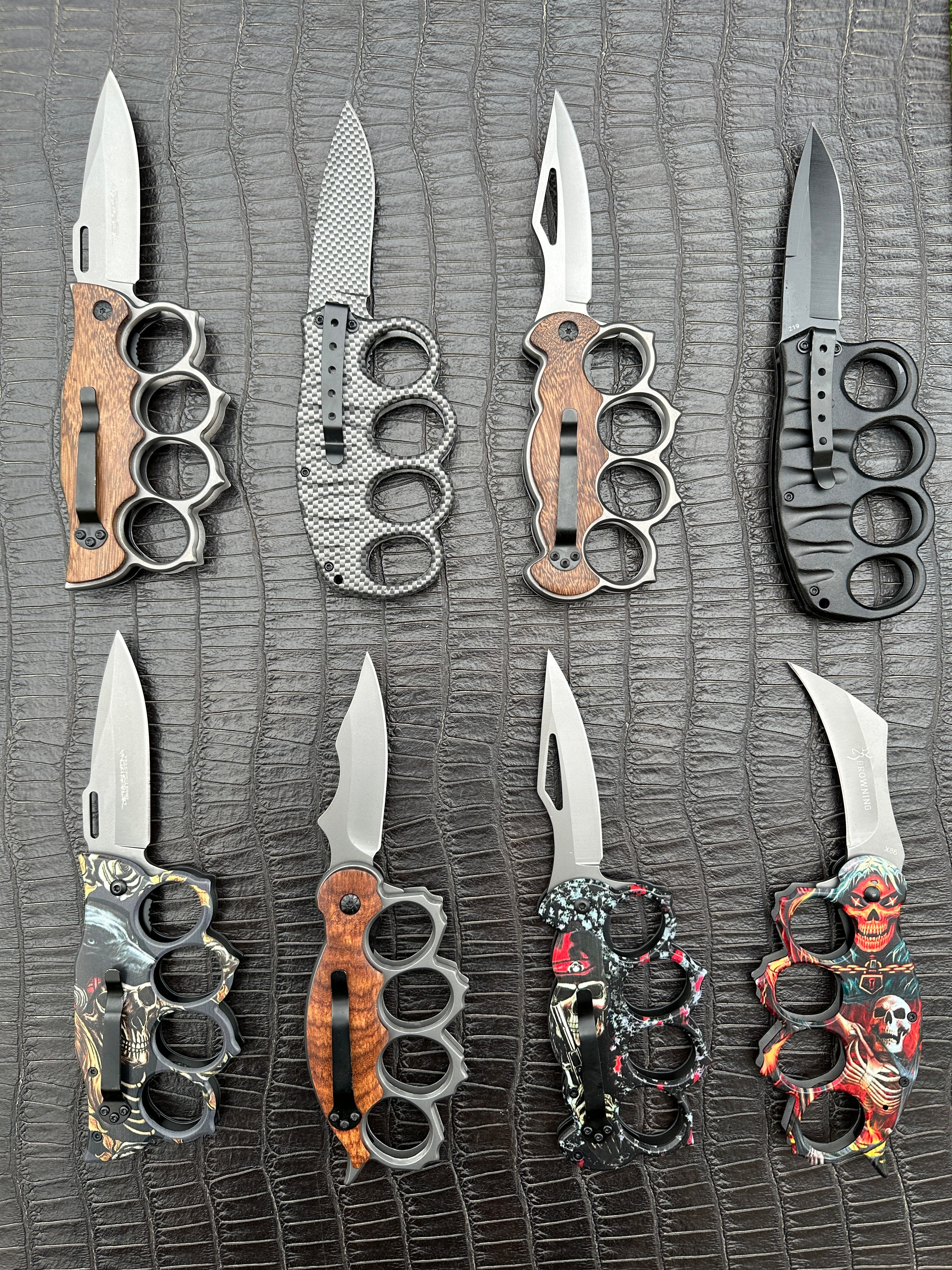 Motifs Knuckle Duster Wooden Handle Folding Knife Defense EDC