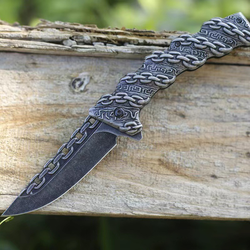 TOSAHWI Handmade Embossed Chain Folding Knife-6124