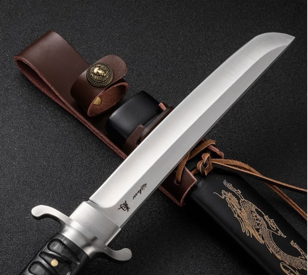 🗡️ Japanese Fixed Blade Knife – Hand-Forged Outdoor Knife with Phoenix Carved Sheath