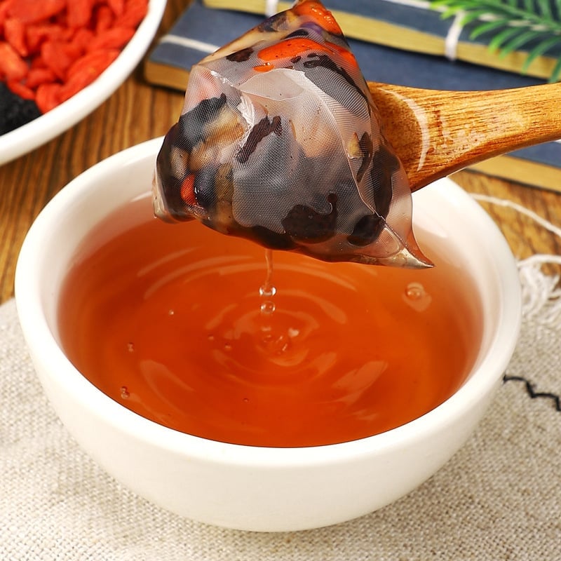 🔥Ancient Warrior’s Brew – Ginseng Mulberry Herbal Tea for Strength & Focus
