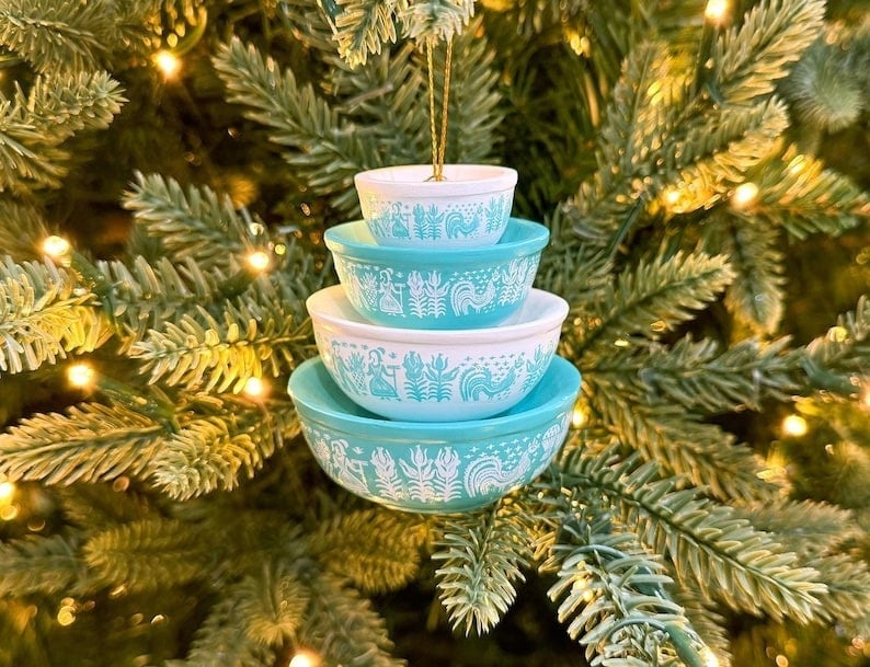 🎁Miniature Pyrex Bowl Stack Ornament 🔥(Buy 2 Free Shipping)