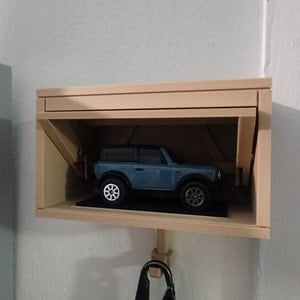 ✨Last Day 49% OFF - Auto Garage Key Holder - Interactive Opening Door