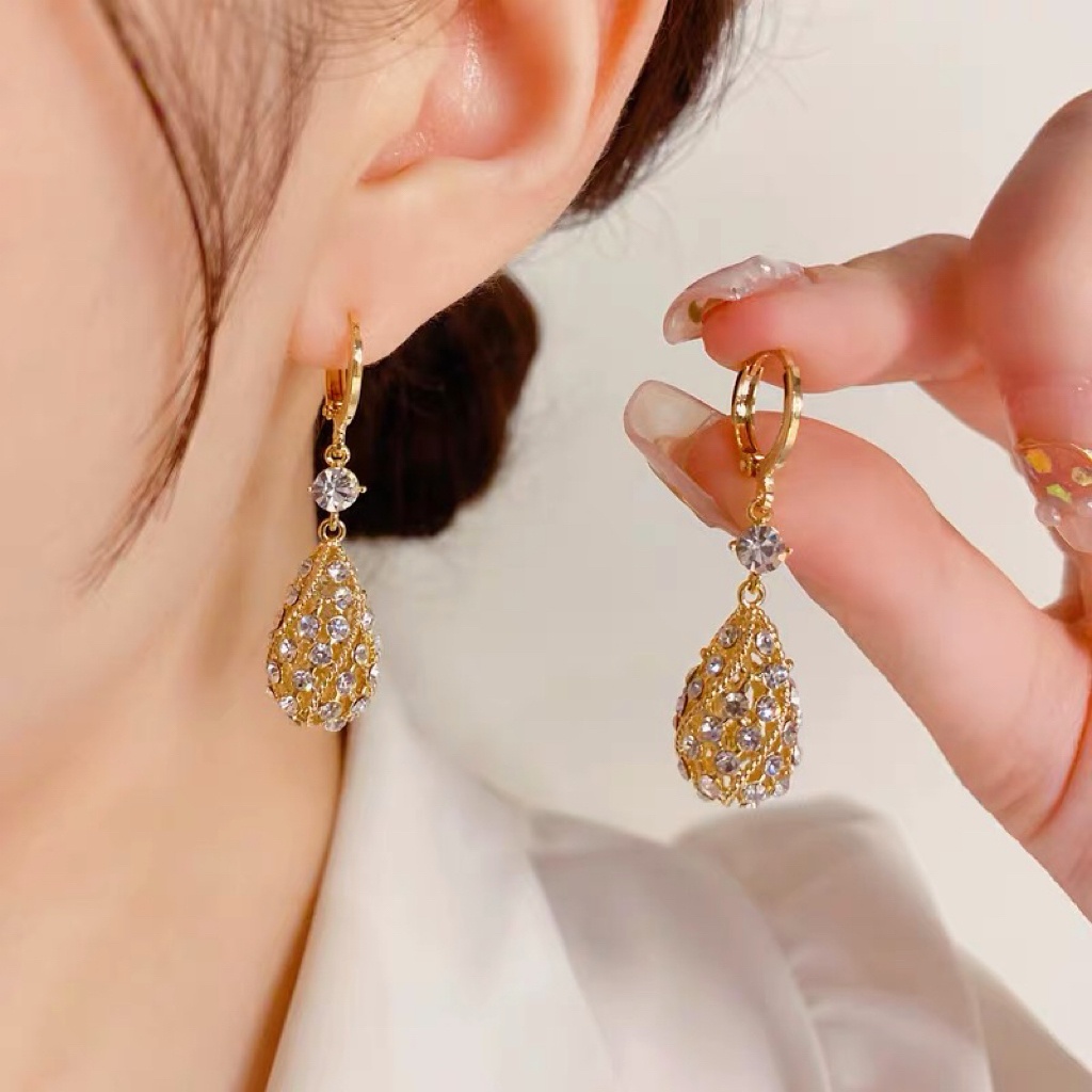 Last Day Promotion 48% OFF - Fashion Diamond Water-Drop Earrings (Buy 2 Get Free Shipping)