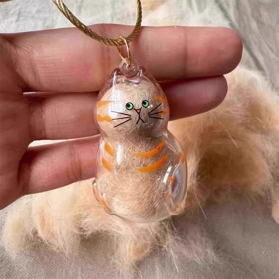 😻💕Cat Hair Collector Keychain Charm - Memorial Storage Box