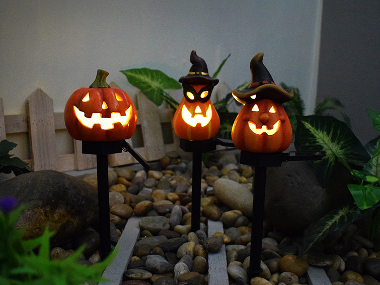 👻Solar Powered Stakes Resin Light Halloween Decor(Buy 2 Get Extra 6% Off && Free Shipping🎁)