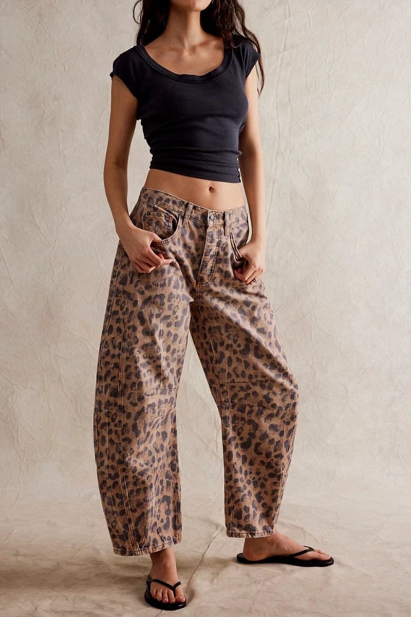 Women Casual Loose Mid-Rise Tube-Cut Jeans